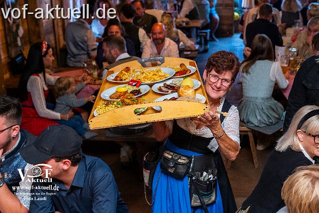 B-SA-Foto Laudi_ Volksfest-75.jpg